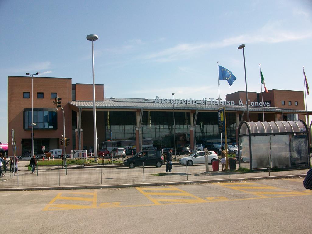 Mamma Mia On Ground Floor With Private Parking Tv-Venice Treviso Eksteriør billede